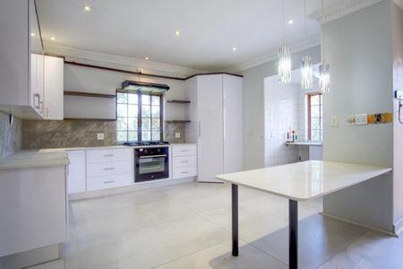 3 Bedroom House in Parktown