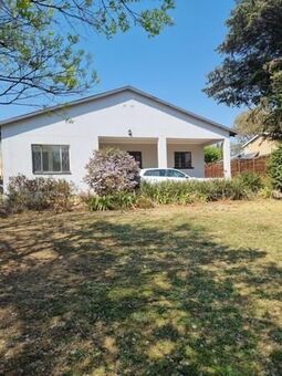 3 Bedroom House in Ferndale