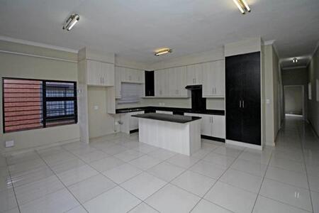 3 Bedroom Apartment in Emmarentia