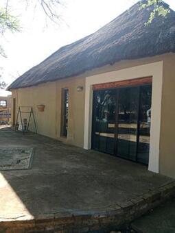 1 Bedroom House in Petit