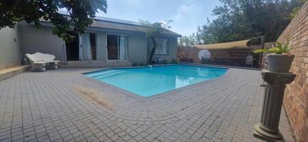 3 Bedroom House in The Reeds