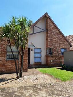 2 Bedroom Townhouse in Eldoraigne