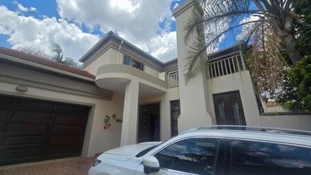 3 Bedroom House in Midstream Estate
