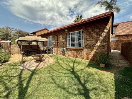 2 Bedroom Simplex in Zwartkop