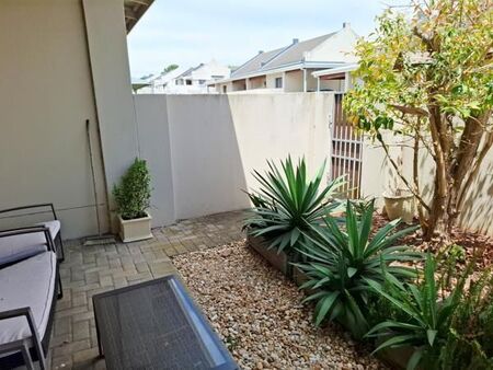 3 Bedroom Duplex in Lorraine