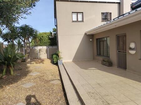 1 Bedroom Apartment in Sandbaai