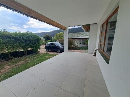 3 Bedroom Townhouse in Meedingsride