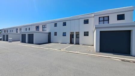 2 Bedroom Duplex in Parklands