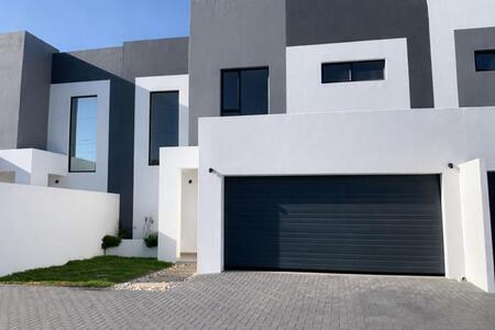 4 Bedroom House in Sandown