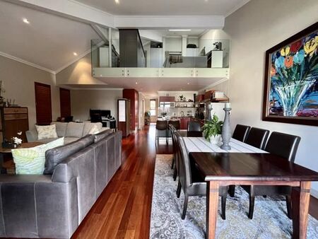 2 Bedroom Apartment in Newlands