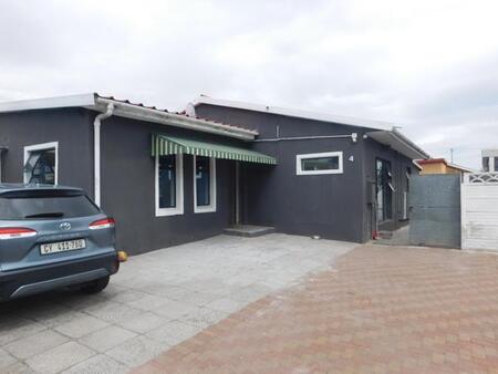 3 Bedroom House in Ravensmead