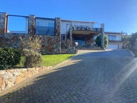 4 Bedroom House in Glencairn Heights