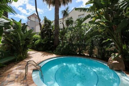 1 Bedroom Apartment in Sea Point