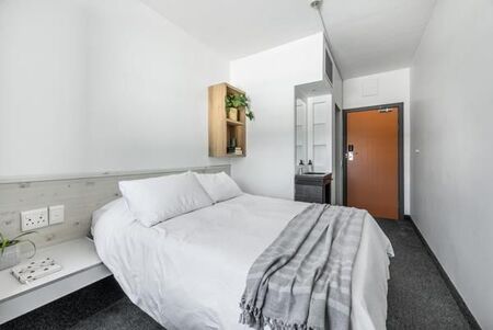 Studio Apartment in Green Point