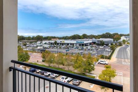 1 Bedroom Apartment in Paardevlei