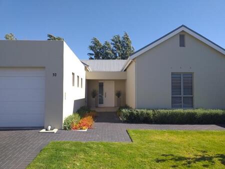 3 Bedroom House in Paarl