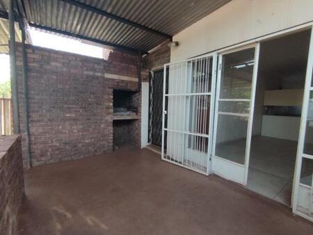 2 Bedroom Flat in Kathu