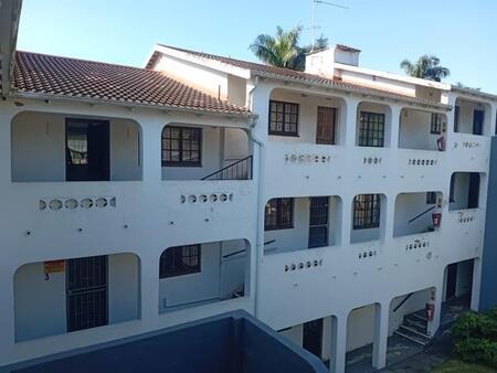 2 Bedroom Apartment in Umtentweni