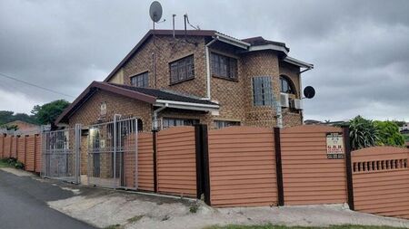 4 Bedroom house to rent in Eastbury, Phoenix