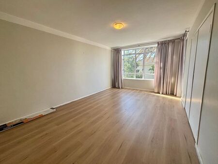 3 Bedroom apartment to rent in Rosebank, Cape Town