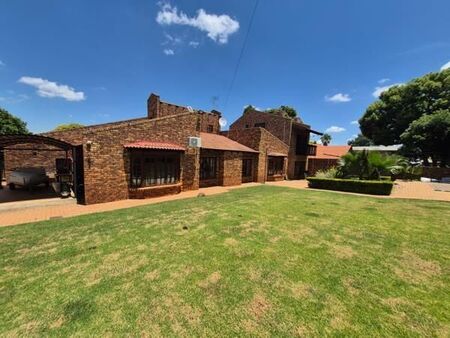 4 Bedroom House in Faerie Glen