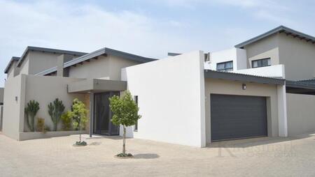 3 Bedroom Simplex in Equestria