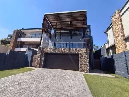 4 Bedroom House in Lynnwood Ridge