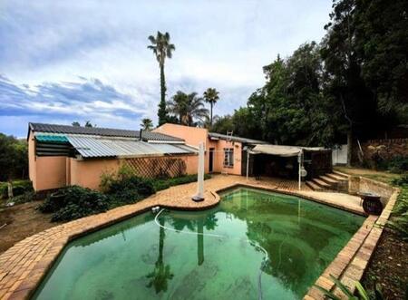 3 Bedroom House in Waterkloof Glen
