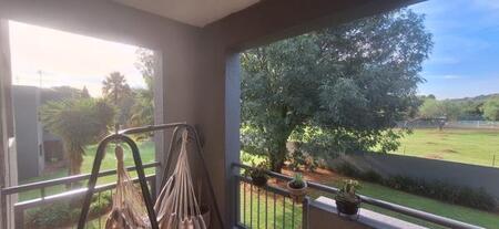 1 Bedroom Apartment in Waterkloof Ridge