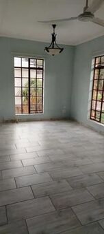 1 Bedroom House in Ninapark