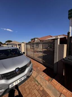 3 Bedroom House in Clarina