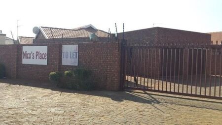 2 Bedroom Townhouse in Theresapark