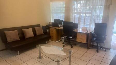 2 Bedroom Apartment in Bedford Gardens