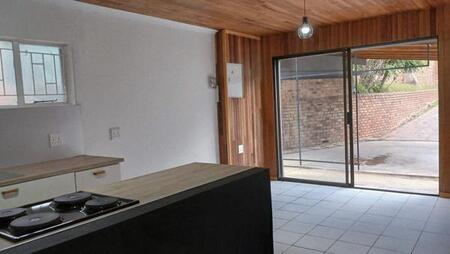 2 Bedroom House in Hurlingham Manor