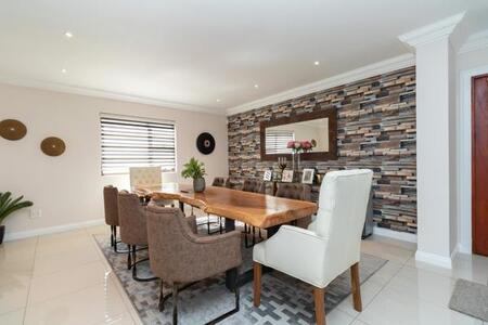 3 Bedroom Cluster in Bryanston