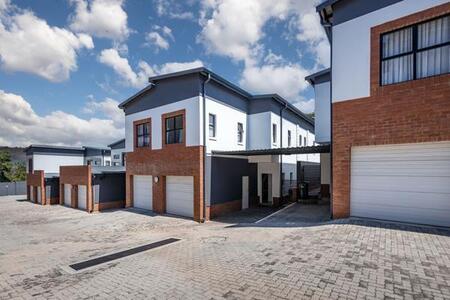 3 Bedroom Duplex in Bryanston