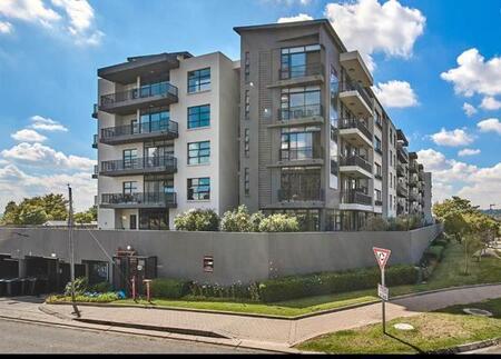 1 Bedroom Apartment in Rivonia