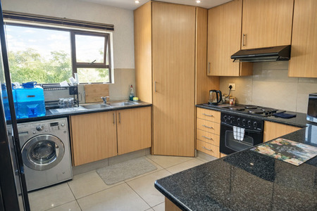 2 Bedroom Apartment in Sunninghill