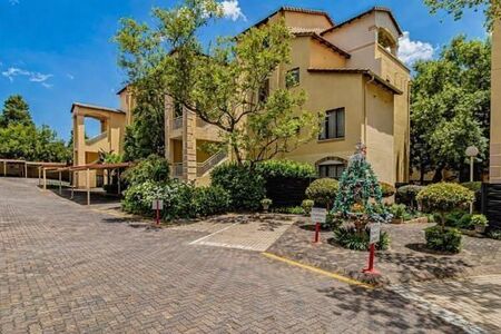 2 Bedroom Apartment in Sunninghill