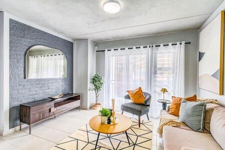 2 Bedroom Apartment in Dainfern