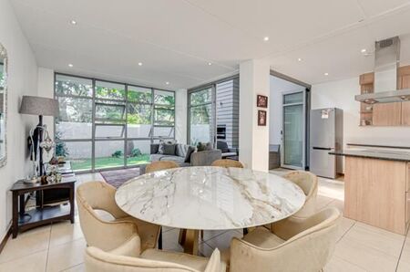 2 Bedroom Townhouse in Bryanston