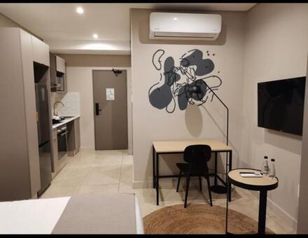 1 Bedroom Apartment in Sandton Central