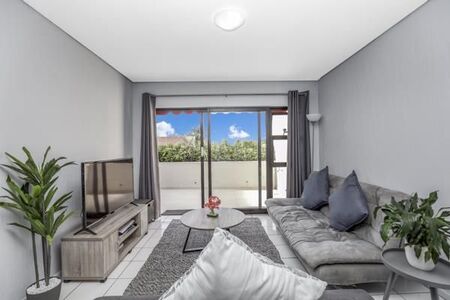 1 Bedroom Apartment in Rosebank
