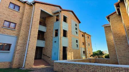 2 Bedroom Apartment in Randpark Ridge
