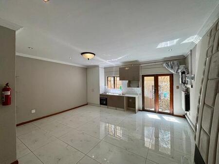 Studio apartment in Randpark Ridge