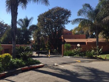 1 Bedroom Cluster in Randpark Ridge