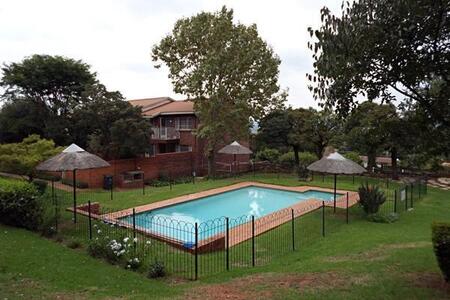 2 Bedroom Apartment in Northcliff