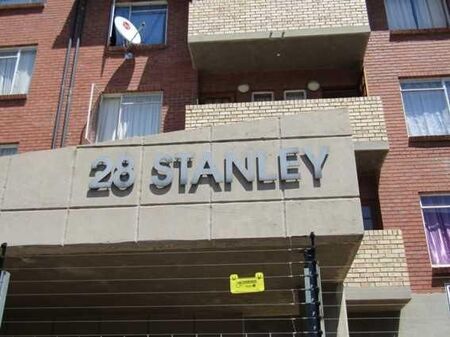 Bachelor apartment in Auckland Park