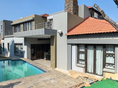 5 Bedroom House in Aspen Hills