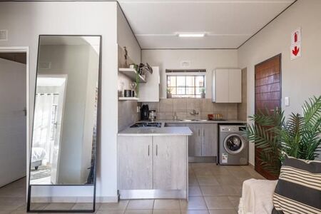 2 Bedroom Apartment in Mayfield Park